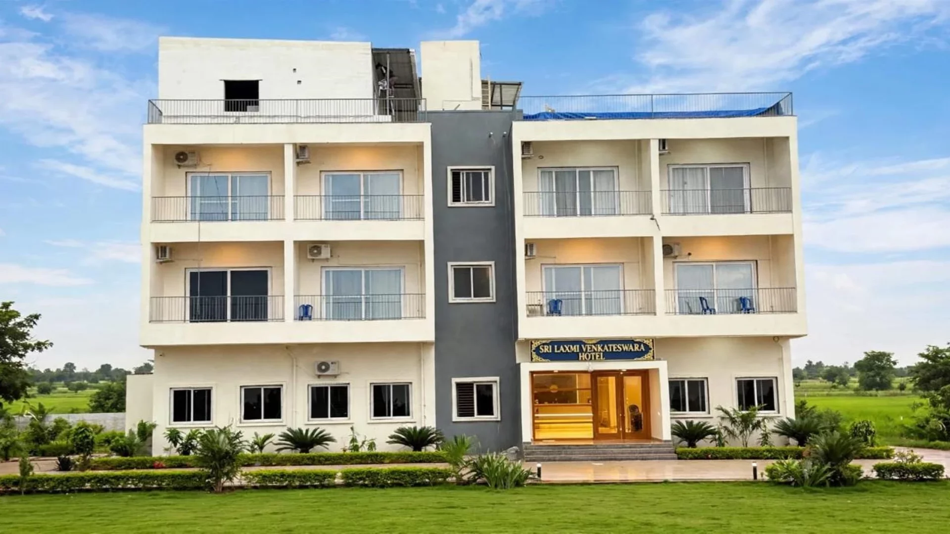 Sri Laxmi Venkateshwara Hotel